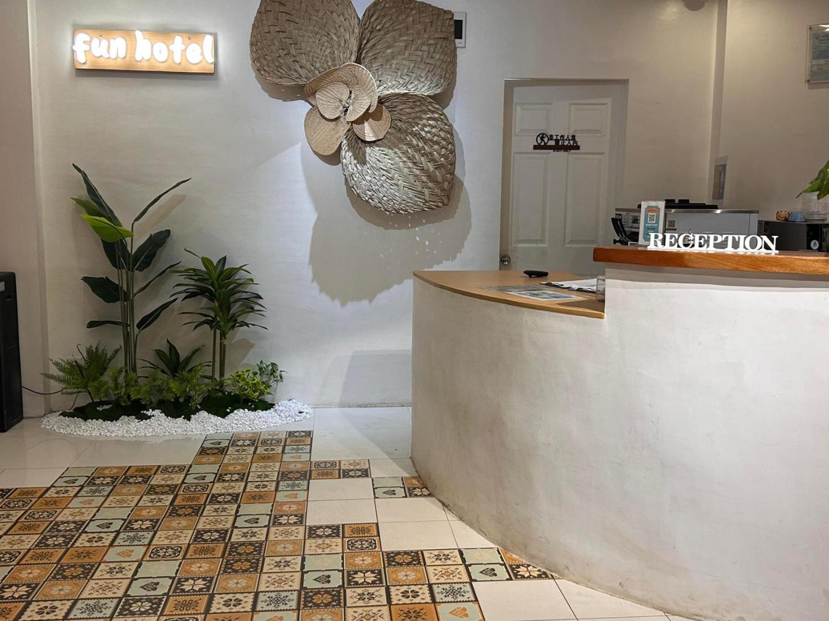 Fun Hotel Panglao Εξωτερικό φωτογραφία